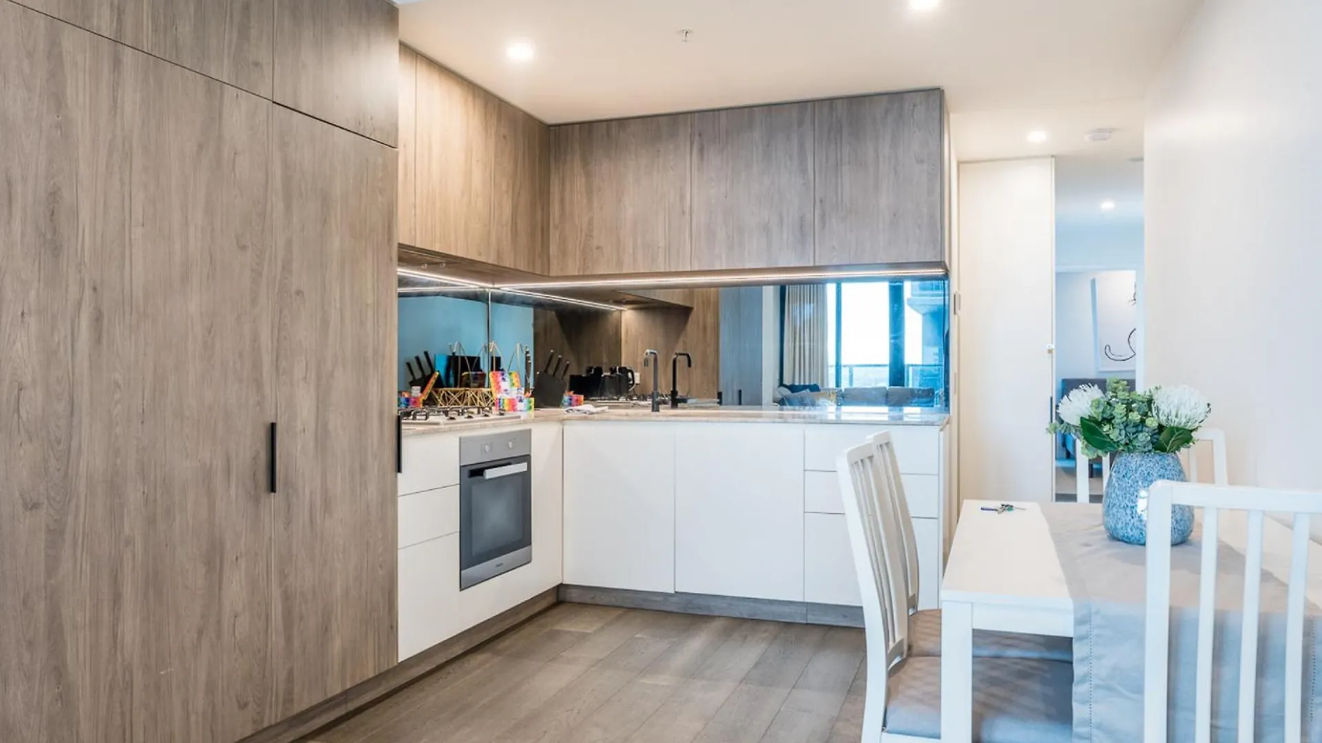 شقة Impeccable 2-Bed With Pool & Outdoor Dining بريزبين