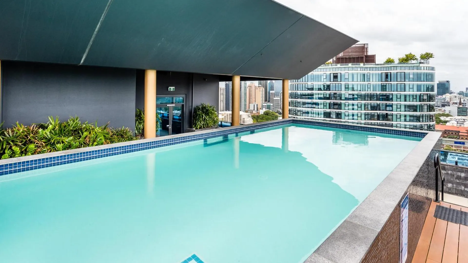 شقة Impeccable 2-Bed With Pool & Outdoor Dining بريزبين 0*,  أستراليا