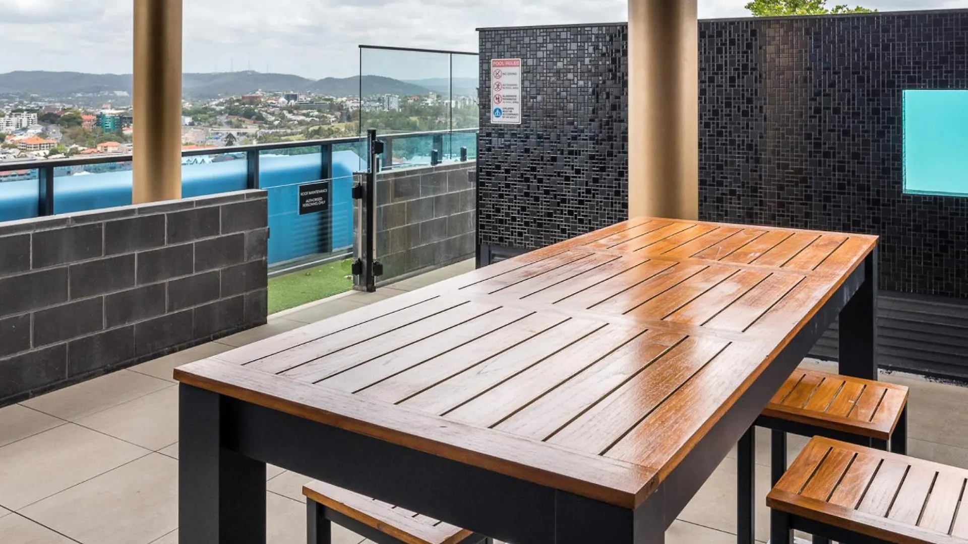 شقة Impeccable 2-Bed With Pool & Outdoor Dining بريزبين